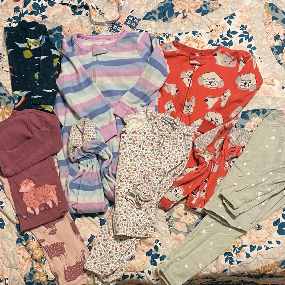 🌸(5 for $15) 24M/2T Long sleeve Winter Girls pajama lot